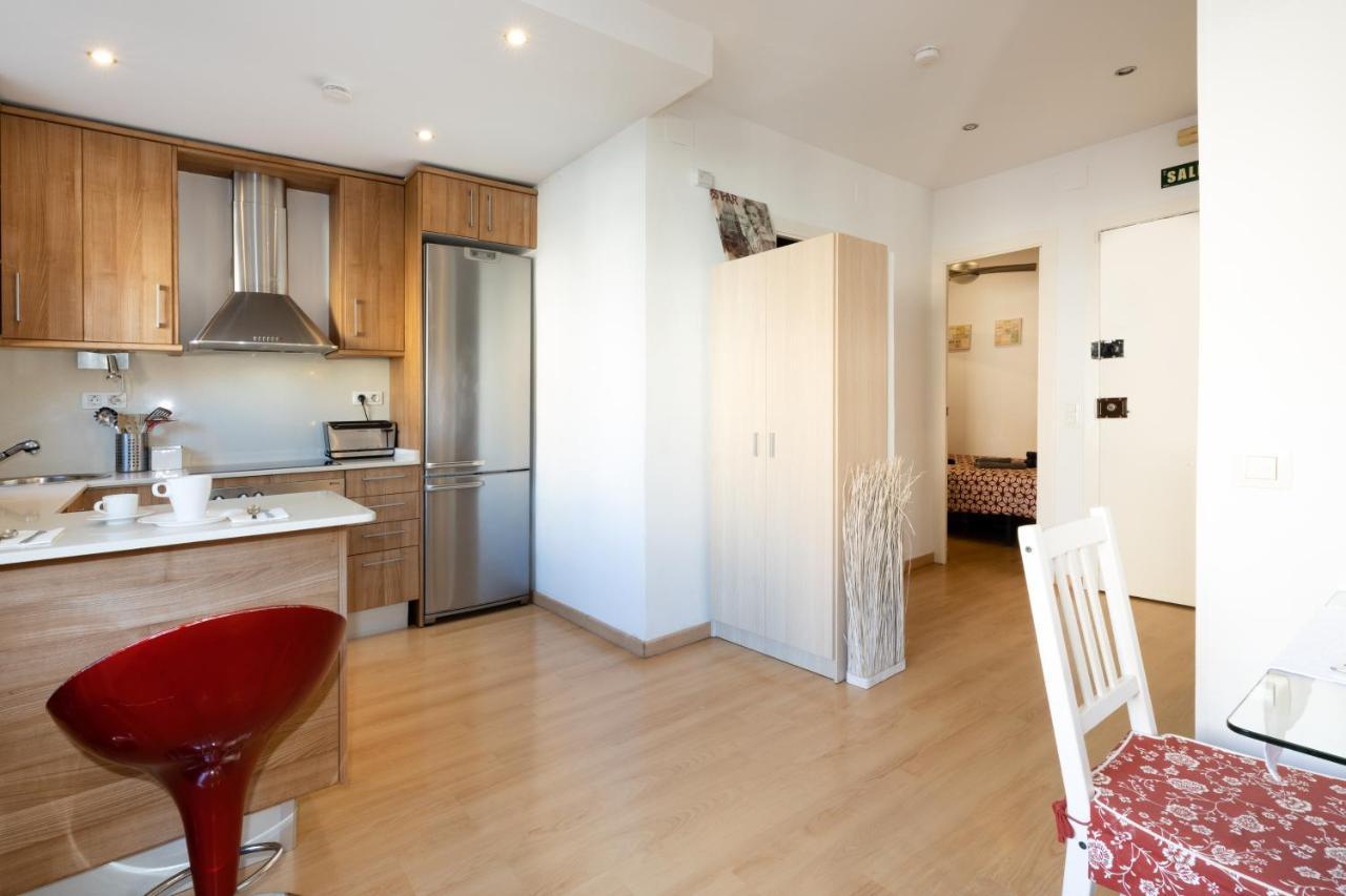 Cute Apartment In Sants Station With Hbo & Alexa & Ac Barcelona Exterior foto