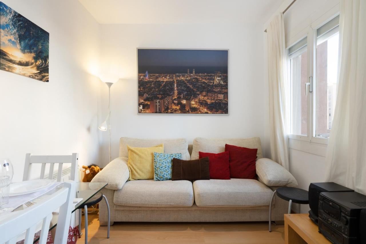 Cute Apartment In Sants Station With Hbo & Alexa & Ac Barcelona Exterior foto